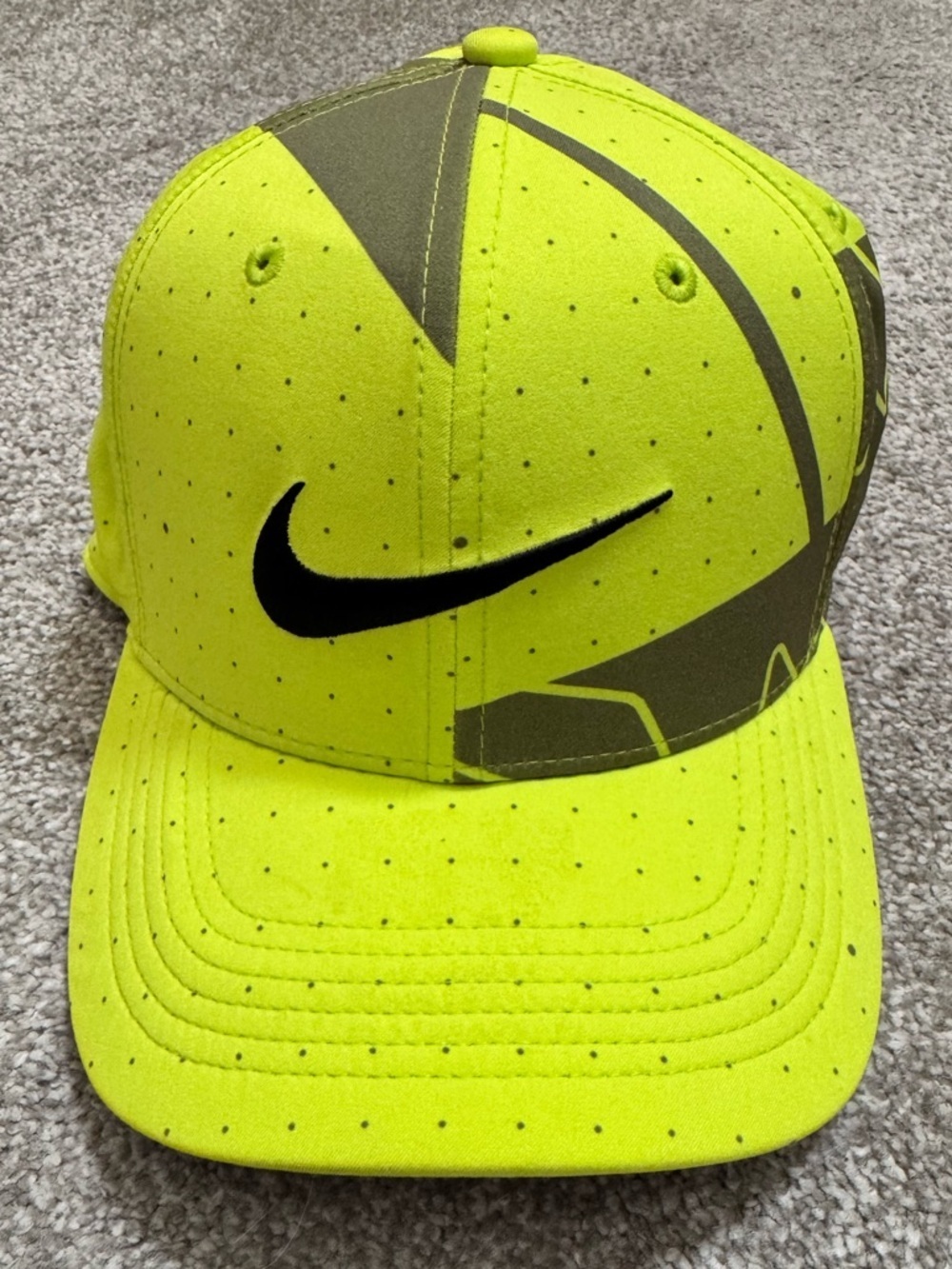 Brand New Nike Dri Fit Classic 99 Golf Hat Strap Back O/S Neon Yellow